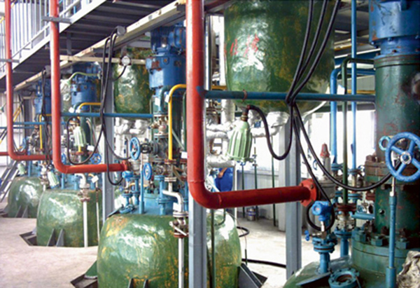 自吸加氫反應釜（8臺生產現場）